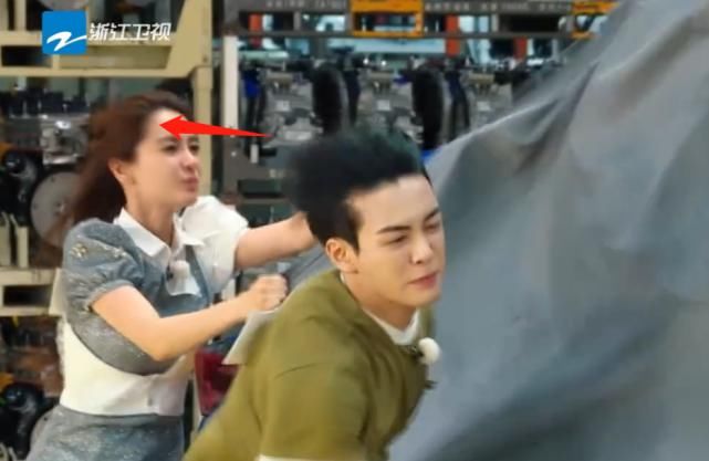  以看到|跑男：baby被鼓风机狂吹，当看到她发际线的一刻，当妈的都懂！