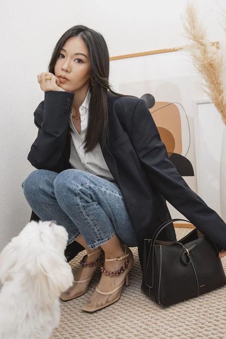 好看|今秋西装外套火了,这么穿好看又高级,时髦炸了