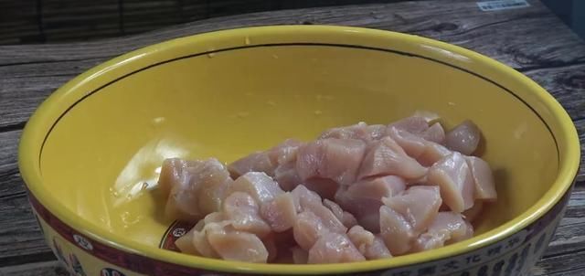  鸡米花|鸡米花不用去肯德基，教你家常做法，比肯德基实惠好吃