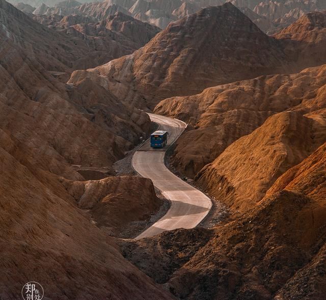 七彩|千里走西北(2):七彩丹霞到底有多美?这篇图文路线,让你看懂