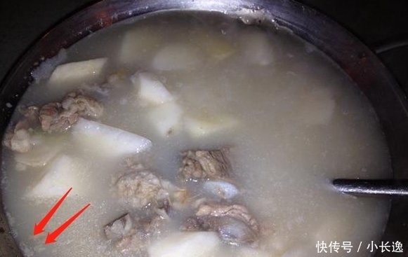 味道|骨头汤里的“浮沫”,是营养还是脏东西?我总搞错,难怪汤没味道