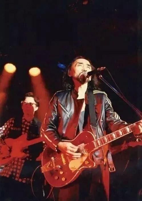  耀司|山本耀司把全国首家咖啡店开在了成都，时髦精们又有新去处了