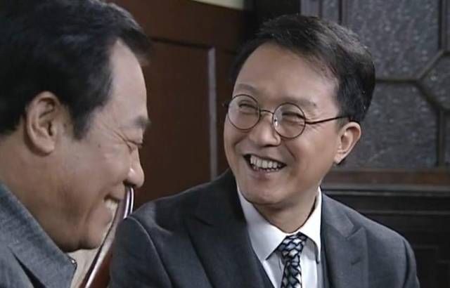  连带责任|不怕余则成咬他，也不怕承担连带责任，吴敬中为什么不抓余则成？