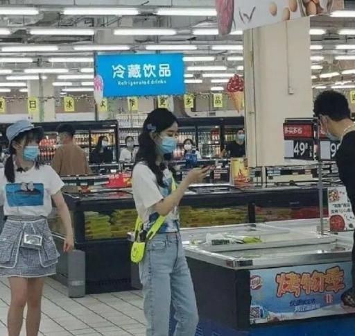  加盟|赵丽颖加盟《中餐厅》，得知她在店里的职务，真替她捏把汗