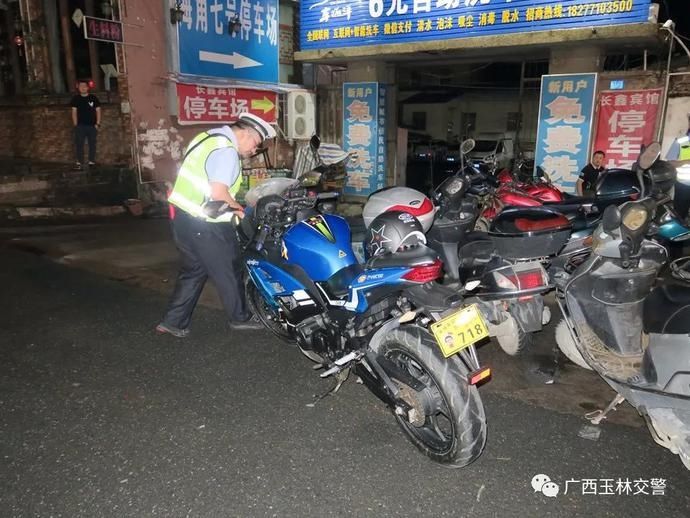  时间|提车一个多月还说没时间给车上牌 被交警查扣该怪谁？