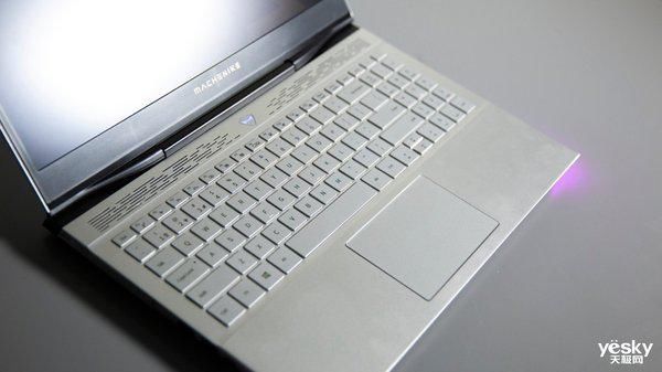 F117|机械师【战空】F117-X评测:有颜有料又能打的游戏本