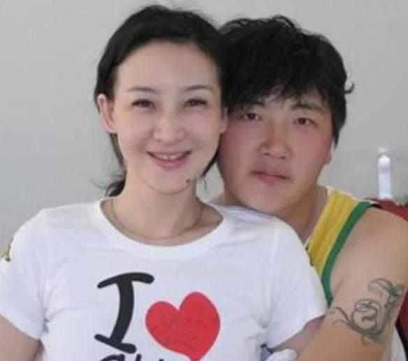  新欢|“歌坛一哥”孙楠情史：两度抛弃十年旧爱，与新欢闪婚