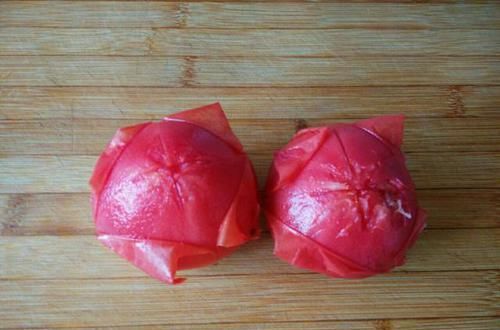 去皮|家常菜西红柿烧茄子，建议西红柿要去皮，更入味才好吃