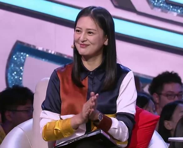  情感|台上指导女嘉宾的情感，现实中却和丈夫离婚，黄澜究竟有多可笑？