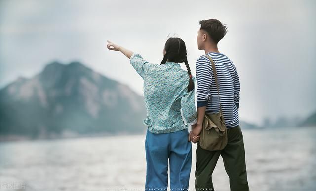  岁后|“女人50岁后，是单身好还是再婚好？”三个56岁单身女人说大实话