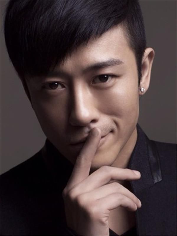  却一直|拍过多部男主戏不温不火，“偷懒”演个配角，却意外获无数迷妹！