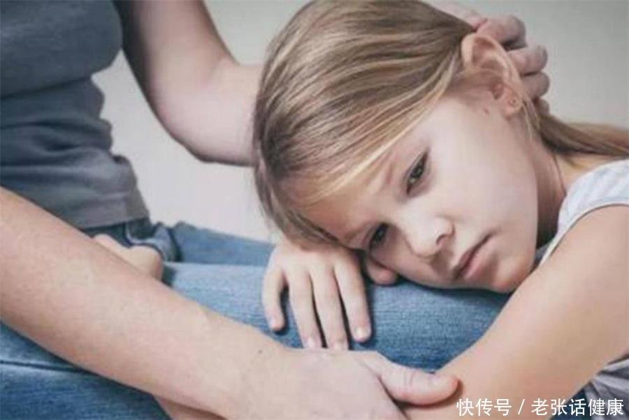女孩几岁来大姨妈才是正常的(女孩，到底几岁来大姨妈，才算正常呢？)