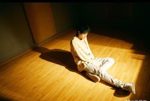 华晨|为她唱歌,偷偷去看她,让华晨宇念念不忘的女孩原来是这个样子