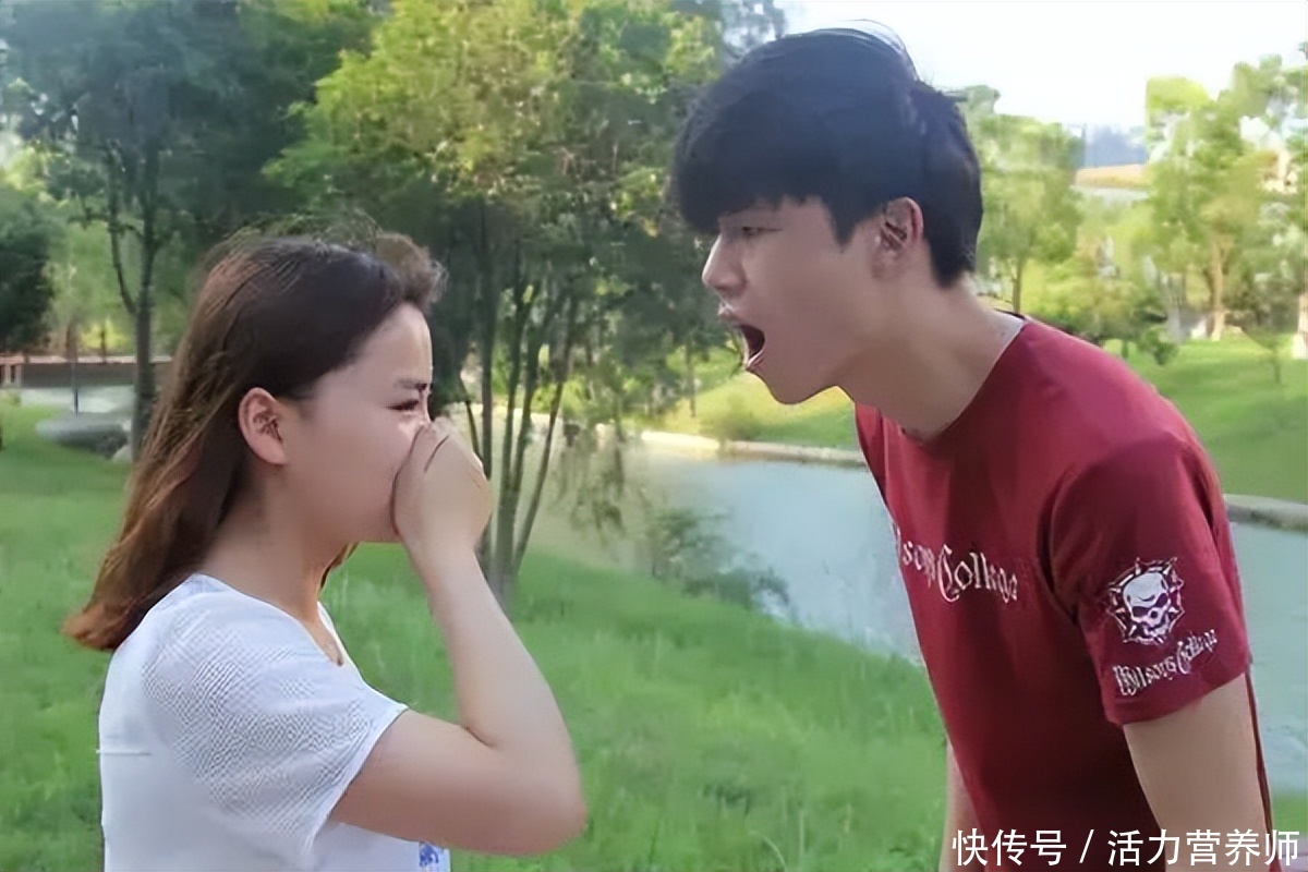 为什么人身上有臭味呢怎样避免(人身上这3个部位有臭味，即使再爱干净的人，也要多注意了)