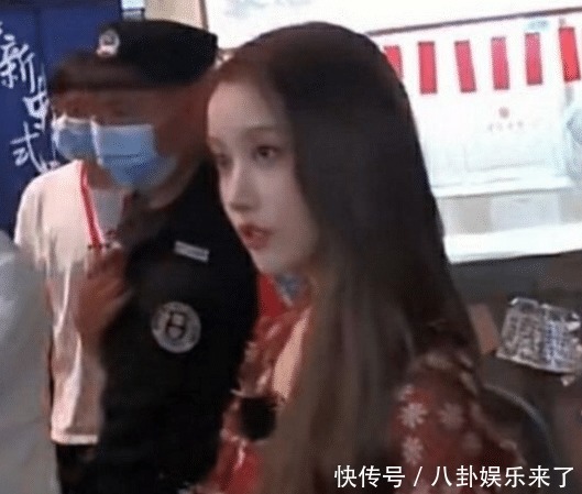  滤镜|姜贞羽录节目时被粉丝抓拍，离开了美颜滤镜后，这颜值我没眼花吧