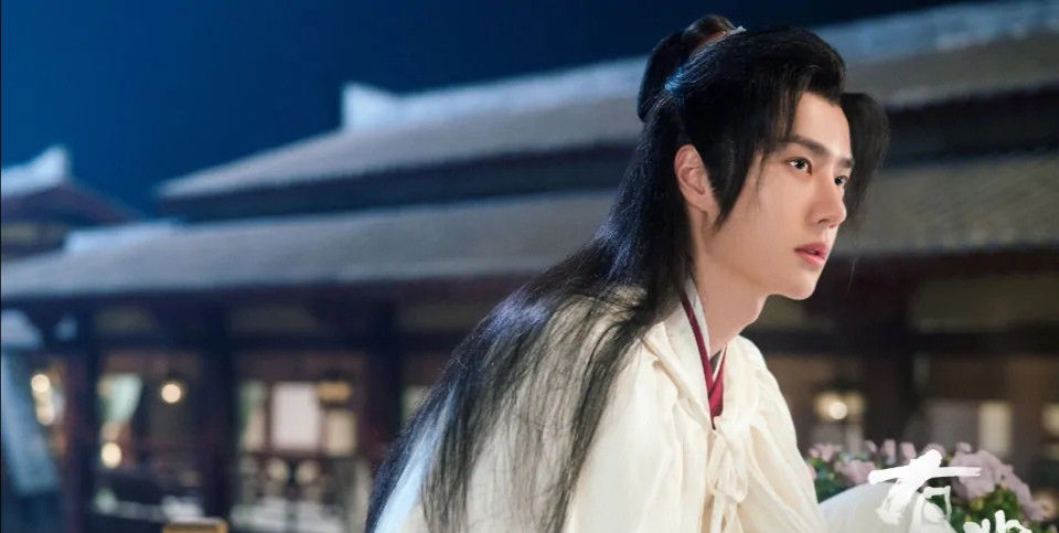  宋茜|都是和85花合作。为什么王一博粉有翡没撕番位呢? 而最新的剧却撕的飞起啊?