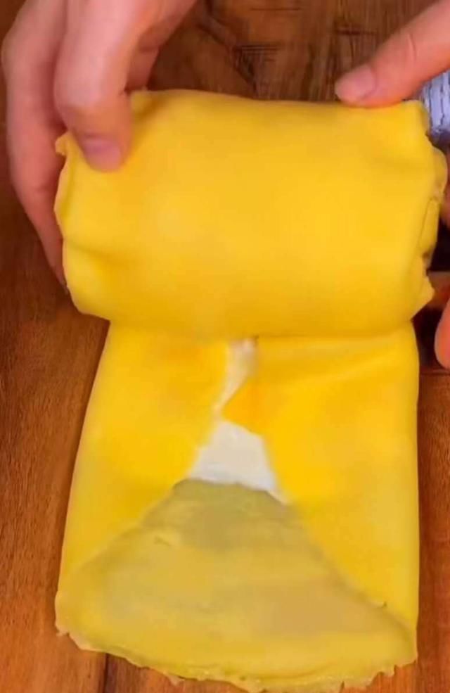  芒果|好吃的芒果毛巾卷平底锅就可以做来跟小编一起做吧