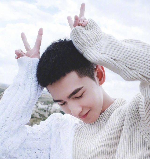  阵容强大|元气满满的哥哥官微宣嘉宾阵容，杨洋常驻出乎意料，节目阵容强大