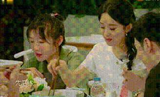  赵丽颖|《中餐厅》恶意剪辑赵丽颖？两个镜头存疑点，黄晓明似乎暗示过她