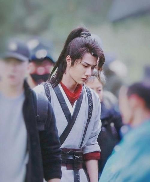  缉毒|《冰雨火》发布预告片：这就是缉毒警察陈宇，不是艺人王一博！