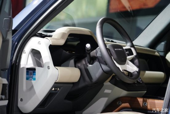 硬派越野|2020成都车展丨越来越科技范的卫士你爱吗？全新一代路虎卫士图解