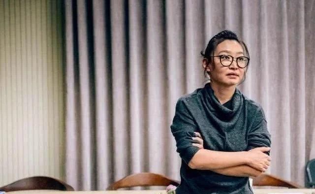  表演艺术|导师刘天池开表演艺术班，240节课收费15万，有人还嫌贵