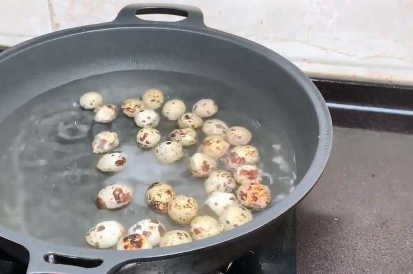 红烧|五花肉不用红烧,教你秘制新吃法,不加油不加水,浓浓酱香味