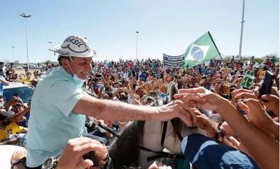 人类|防疫不力，巴西总统被告上国际法庭：“危害人类罪！”