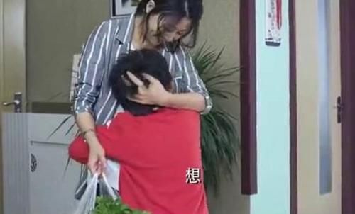 婚礼|“你不能说我儿子缺点！”外国婆婆扰乱婚礼现场，被儿子当众怒怼