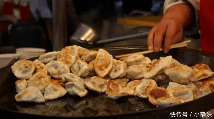 英国|夫妻在英国卖“特色小吃”,25元1份,日赚5000,老外太好吃了