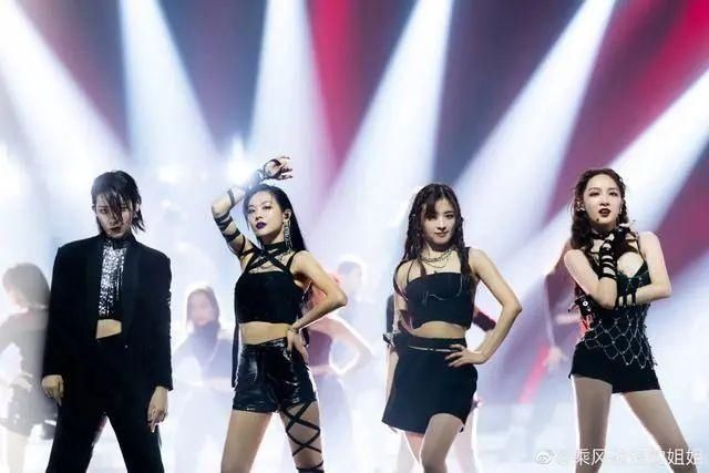  翻天|伊能静黄圣依白冰万茜金晨新造型美翻天！人美路子野斗艳