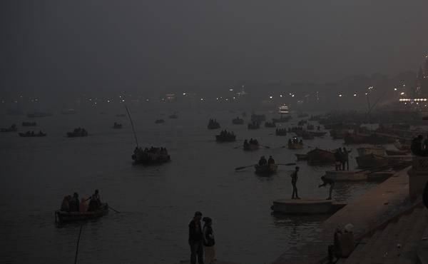  受伤|受伤的文明：印度