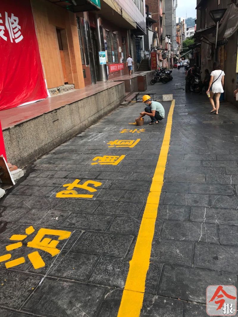 停车|今天，总在柳州市中心给城市添堵的违停车，终于被拖走了