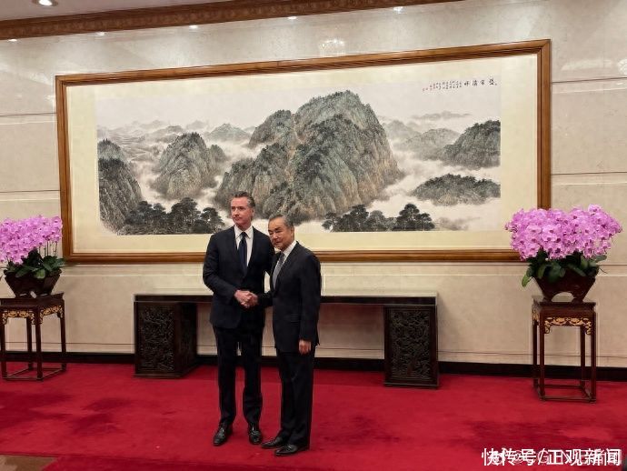 王毅会见美国加州州长