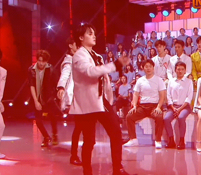  王牌|尹正会的真多，一会说相声一会秀舞技，把这个王牌节目变成个人秀