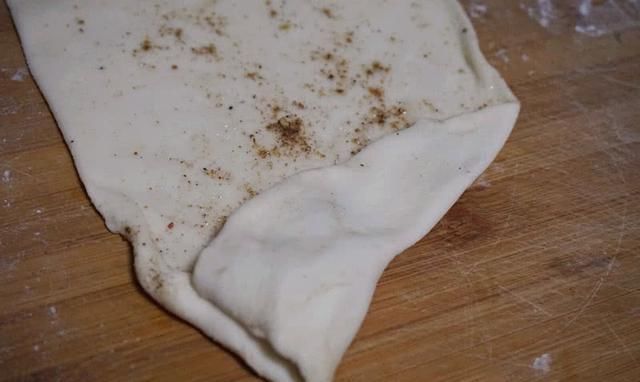 千层饼|香酥千层饼,外边卖7元一斤,教你在家就能做,比买的还香酥可口