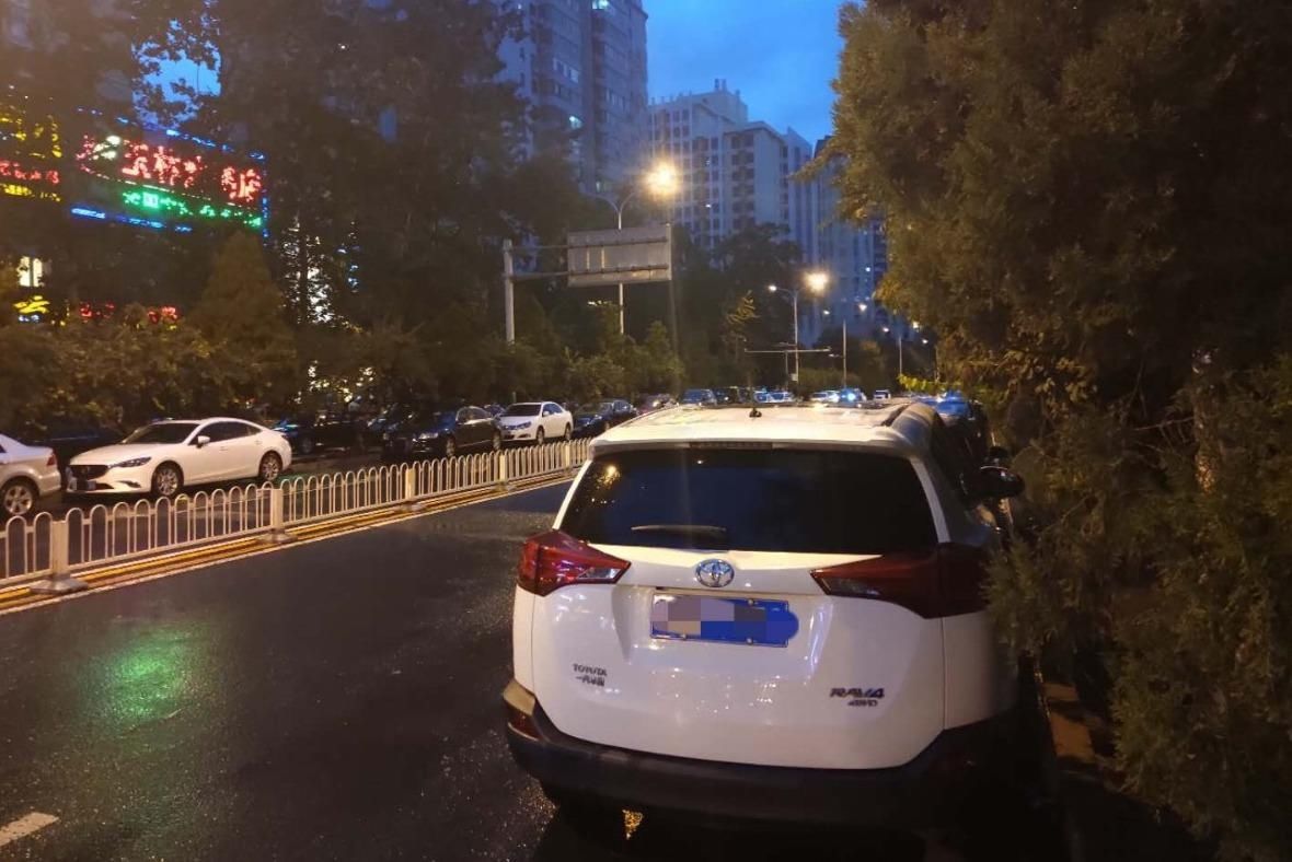 破解|停车占道太愁人，破解难题不妨试试这些招儿