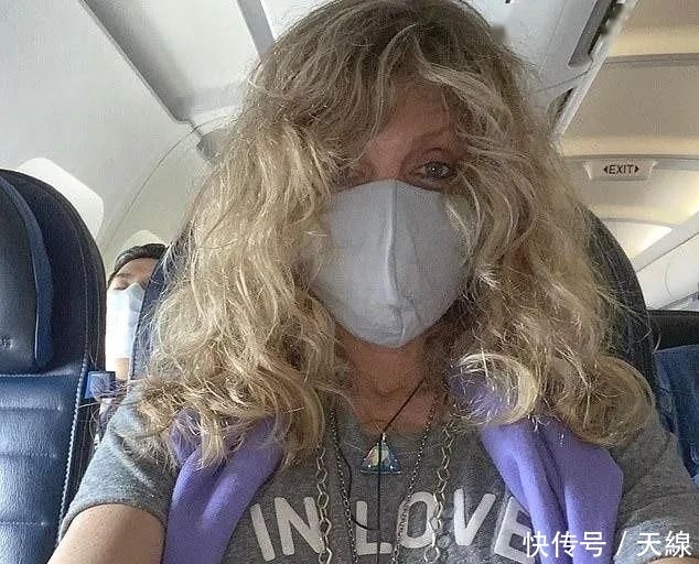  前妻|川普前妻逃离纽约，头发散乱一团糟，带头违反隔离规定