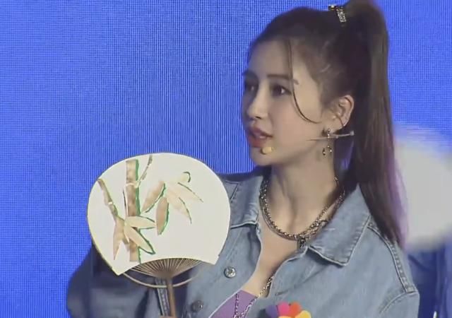  生图|跑男发布会没空调，所有嘉宾暴汗脱妆，看清baby生图：这谁敢信？