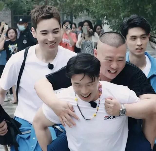  德云|德云女孩有福了！德云爆笑团综来袭！必追！