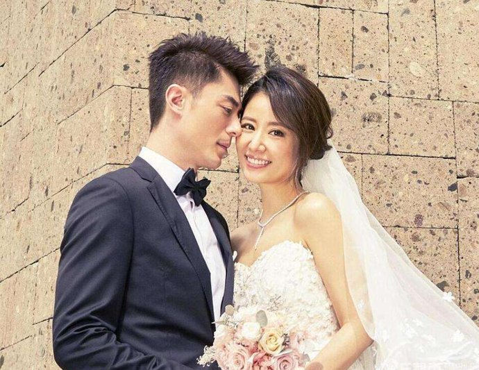 衣着|林心如因“衣着宽松”被猜测怀二胎,不少女星因衣着被猜测怀孕