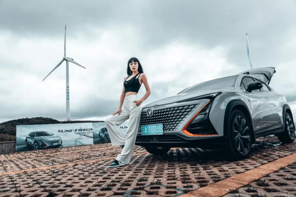 上头|爆款的实力 真的很上头 试驾长安UNI-T