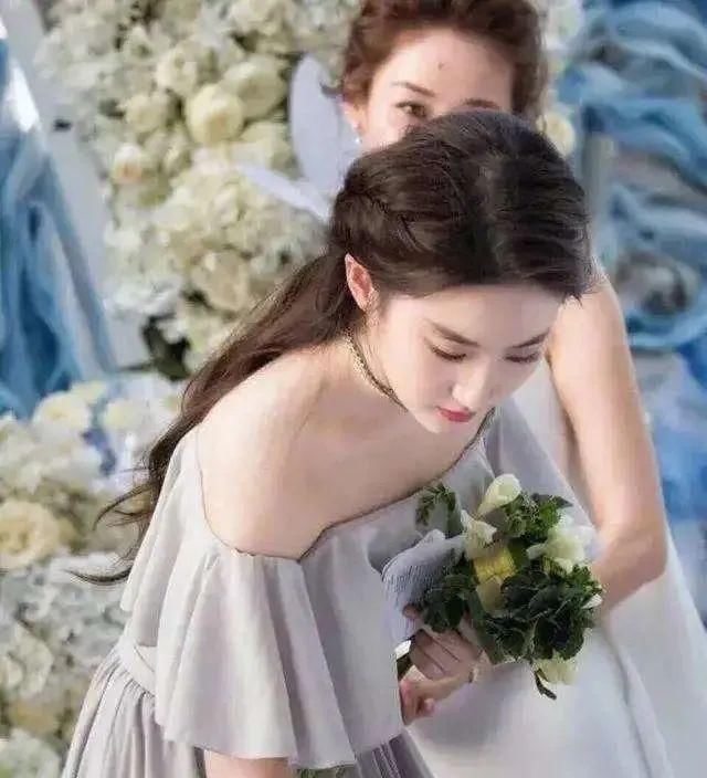 故事|刘亦菲，又红了丨百家故事