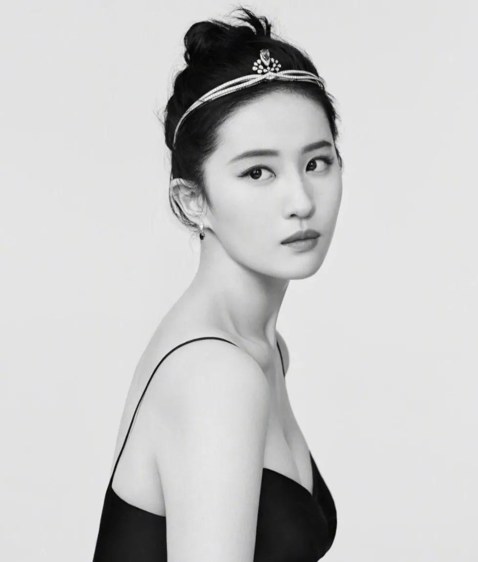 节目|赵丽颖遭恶意剪辑、鞠婧祎虐粉、刘亦菲现状、黄圣依、王珞丹秒删