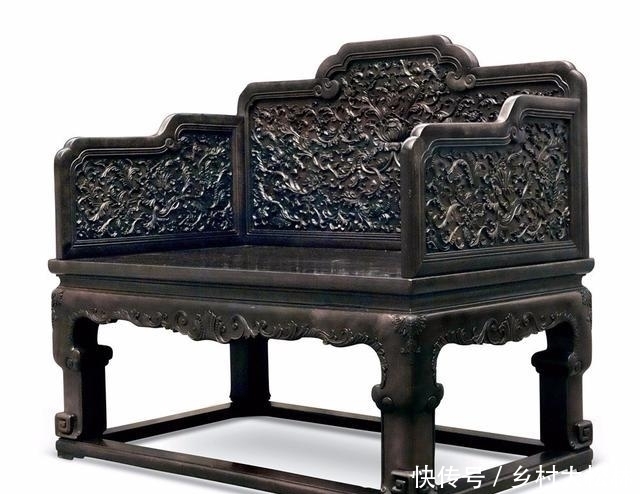  估值|一寸紫檀一寸金，成龙有上万件，20多年收藏估值上亿