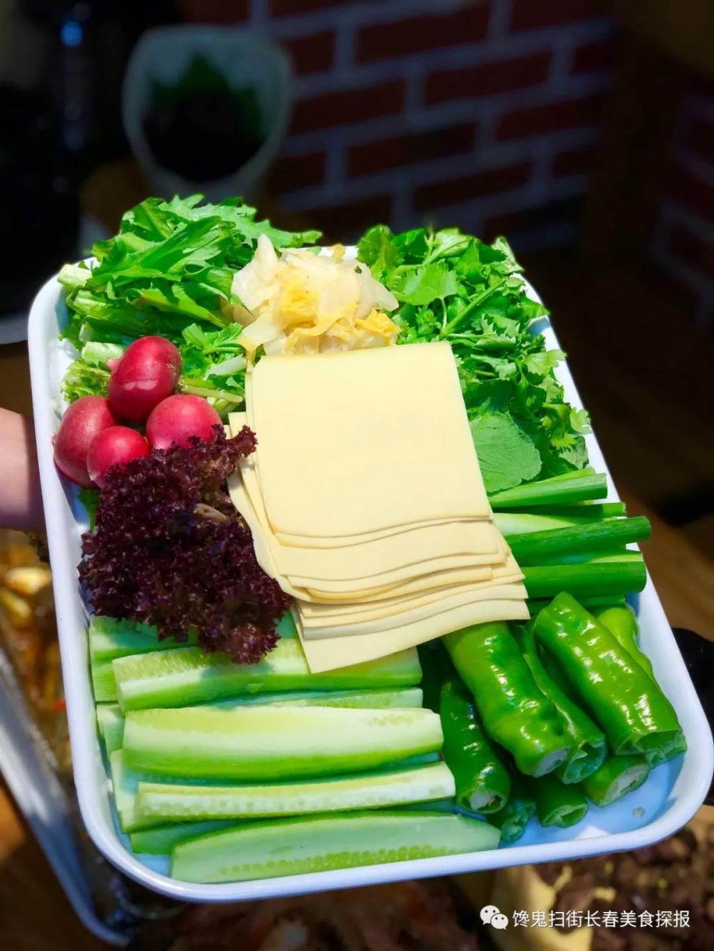 先前|八里堡已不是先前的八里堡。这家的肉太香了！话说，吃过酸菜篓子吗？！