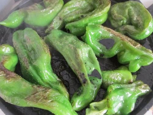 青椒|最馋这菜,煎一煎就上桌,鲜辣香超入味,一大盘才2块钱