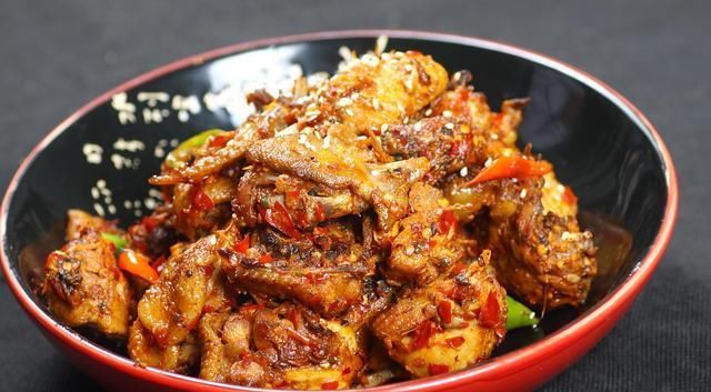  真的|教你做正宗孜然鸡块，香嫩多汁，咬一口真的是太香了