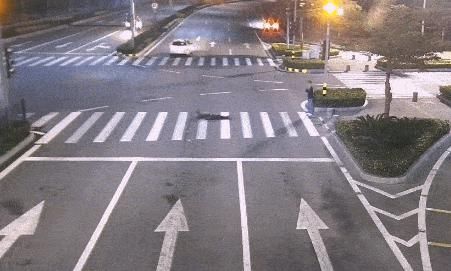 肇事司机|男子深夜醉卧马路遭车碾压身亡!女司机赔偿百万