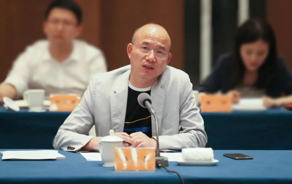  困难|郭广昌：企业家，就是做一个披荆斩棘的旅行者